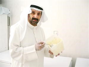 جانب من التفتيش على منتجات الالبان﻿