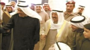 صاحب السمو الامير الشيخ صباح الاحمد بصحبة فواز خالد يوسف المرزوق خلال تدشين المشروع

