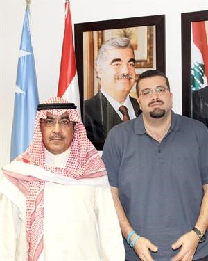 صورة تذكارية للحريري والزميل عدنان الراشد﻿