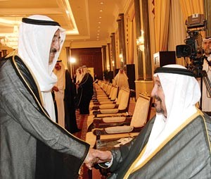 صاحب السمو الامير الشيخ صباح الاحمد يتلقى التهاني من سمو الشيخ سالم العلي