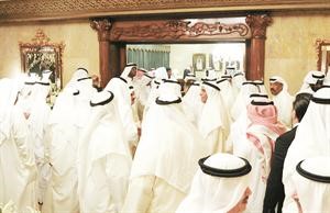 حضور حاشد في الديوانية