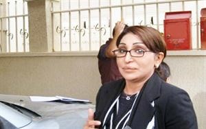 وكيلة «الثانوية» قوية والناظرة «صمنديقة»!