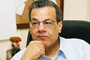 عادل حمودة