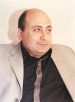 اسامة سرايا