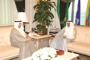 سمو ولي العهد الشيخ نواف الاحمد مستقبلا جاسم الخرافي﻿