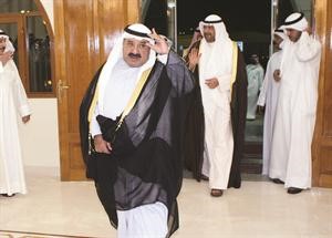 الشيخ ناصر صباح الاحمد والشيخ احمد الفهد لدى وصولهما الى الديوان﻿