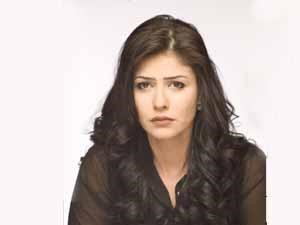 أسرار العلاقة العاطفية بين عمرو حمزاوي وبسمة..وصابرين: زوجي يستحق 4 ستات.. اللهم لا حسد ووصول السلفيين لحكم مصر نهاية للريادة الفنية