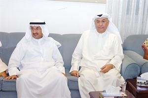 مشاري العنجري ويوسف الشايجي في مقر المنبر الديموقراطي﻿