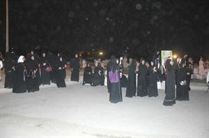 حضور نسائي اثناء الاعتصام