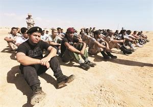 متطوعون جدد في طريقهم للانضمام الى الثوار اللبيين افپ