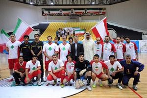 الخالد مع فريقي ايران ولبنان قبل المباراة

