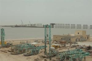 العمل مستمر في انشاء ميناء مبارك الكبير