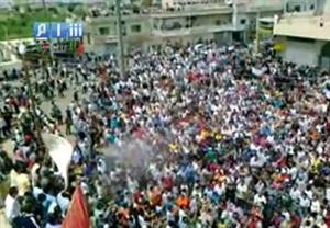 واخرى لاحدى المظاهرات في مدينة الحراك بدرعا اپ