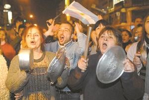 «ثورة الطناجر» في الأرجنتين أتت بـ 5 رؤساء في أسبوعين