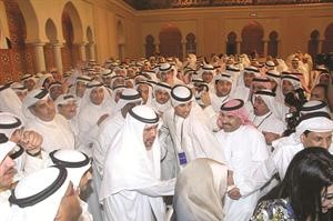 حضور غفير من المهنئين في غبقة الشيخ احمد الفهد﻿