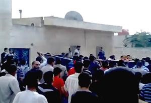 صورة ماخوذة عن الانترنت لتشييع جنازة قتيلين سقطا في الحولة امس الاول