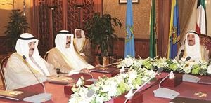 صاحب السمو الامير الشيخ صباح الاحمد خلال افتتاحه اعمال اللجنة الاستشارية لبحث التطورات الاقتصادية العالمية والمحلية امس