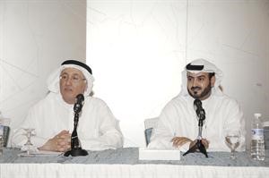 مسعد المحيلبي ونزار الصايغ خلال المؤتمر الصحافي﻿