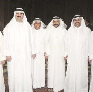 دناصر الصانع وعدد من المهنئين