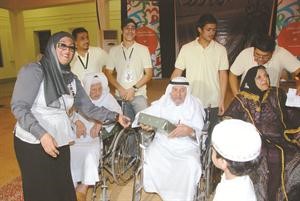 هدايا للمسنين	كرم ذياب﻿
