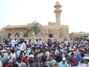 الاف الصائمين يفطرون على موائد مشروع ابوالحصانية الخيري حامد العميري
