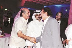 سلام حار بين الفنان محمد المنصور والمخرج غافر فاضل