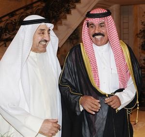 سمو ولي العهد وجاسم الخرافي