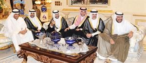 الشيخ احمد الفهد والشيخ خالد العبدالله والشيخ ماجد الحمود والشيخ عبدالله ناصر صباح الاحمد والشيخ صباح ناصر صباح الاحمد