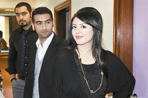 احمد ايراج مع زينة كرم وحسين المهدي في احد الاعمال الدرامية
