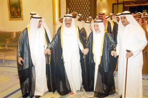 صاحب السمو مع فلاح الحجرف ودسالم الحجرف ودنايف الحجرف﻿