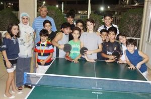 بارافي وكنغ ومجموعة من اللاعبين