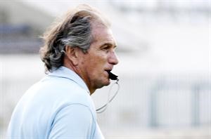 مدرب الاهلي مانويل جوزيه يوافق على اعارة احمد شكري﻿
