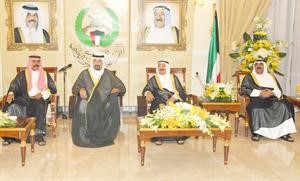 صاحب السمو الامير الشيخ صباح الاحمد وسمو ولي العهد الشيخ نواف الاحمد وسمو الشيخ سالم العلي والشيخ مشعل الاحمد
