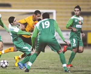 الحداد في احدى المباريات