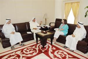 عبدالله الرومي اثناء استقباله لجنة حقوق الانسان﻿