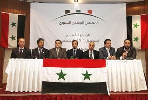 المعارضون السوريون خلال الاعلان عن المجلس الوطني السوري﻿