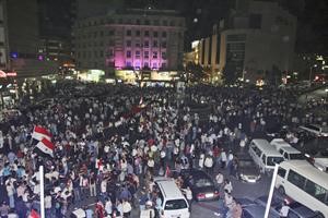 مسيرة مؤيدة للرئيس السوري في دمشق امس الاول﻿