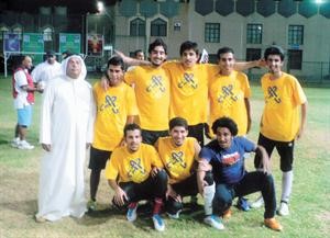 فريق البدور الفائز بالكاس مع وليد الشرهان
