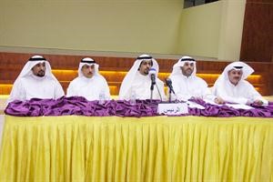 عبدالعزيز الشرثان متحدثا في المؤتمر الصحافي قاسم باشا