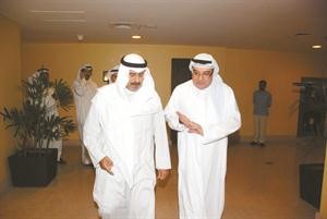 الشيخ دمحمد الصباح والسفير عبدالحميد الفيلكاوي اثناء الغبقة﻿