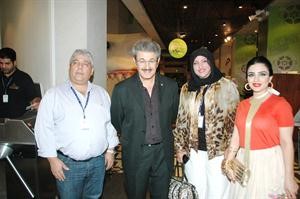 مالمطوع مع مجموعة من الحضور