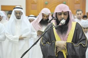 جانب من صلاة التهجد بمسجد الزبن﻿