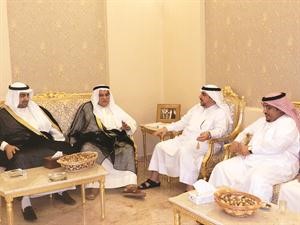 الشيخ علي العذبي والشيخ خليفة العلي ومحمد بن شبعان ونمر بن شبعان﻿