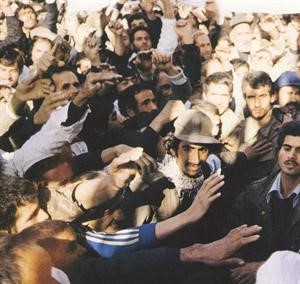 ثورات الألوان.. طريق بدأ ولن ينتهي
