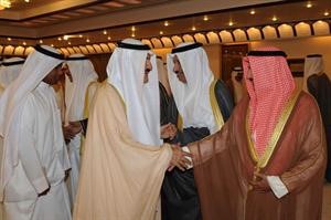 الشيخ جابر العبدالله والشيخ جابر المبارك والشيخ دابراهيم الدعيج يتلقون التهاني﻿