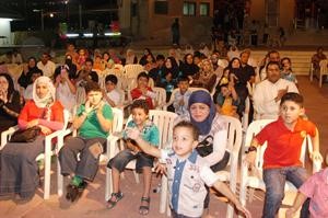حضور كبير من الكبار والصغار للاستمتاع بالعيد في حديقة النافورة