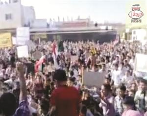 صورة ماخوذة عن الانترنت لمتظاهرين في جرجناز في ادلب﻿