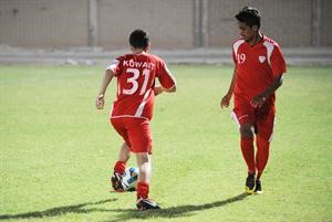 جدية والتزام كبير من لاعبي ازرق الناشئين في التدريبات هاني الشمري