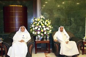 النومس والفوزان في استقبال المهنئين

