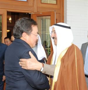 الرئيس تساخيا البجدروج مرحبا بصاحب السمو الامير الشيخ صباح الاحمد